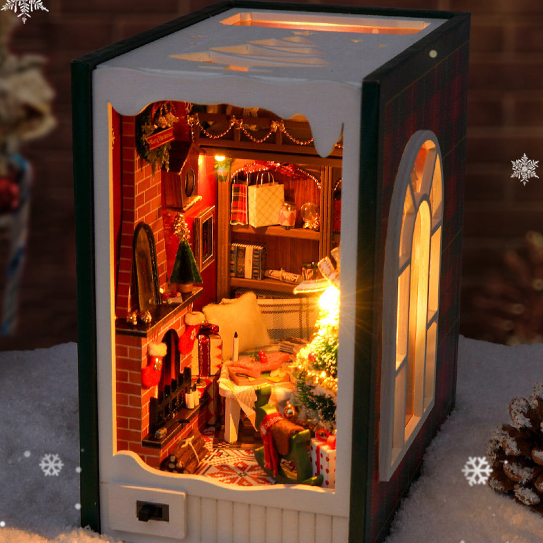 Merry Christmas DIY Book Nook Kit