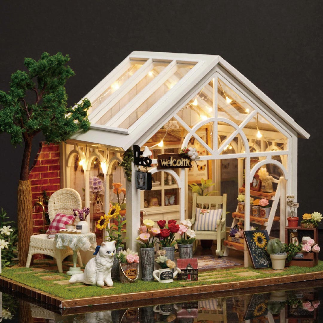 Sunshine Greenhouse DIY Miniature Dollhouse