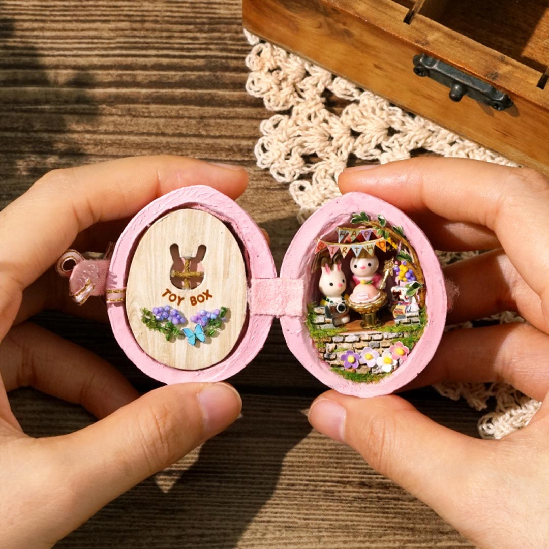 Creative Rabbits Miniature Walnut DIY Kit