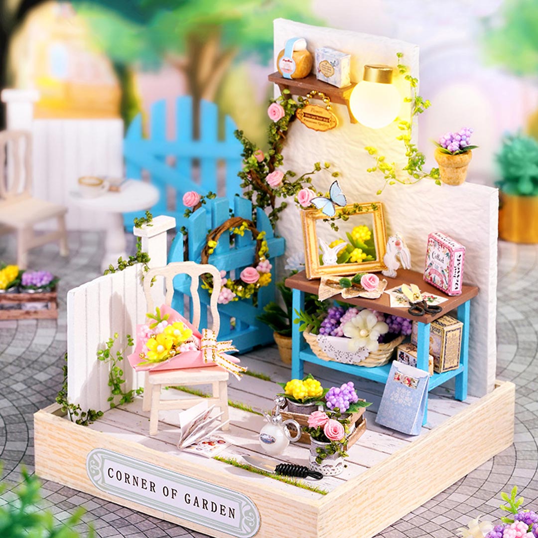 Elegant Studio DIY Miniature Dollhouse Kit