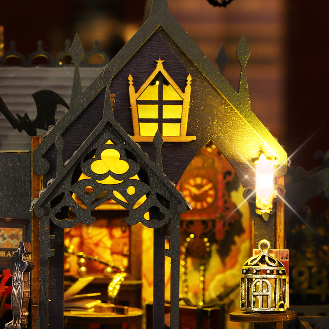 Holo Magic City Ⅱ DIY Miniature Dollhouse Kit