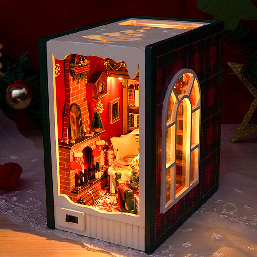 Merry Christmas DIY Book Nook Kit