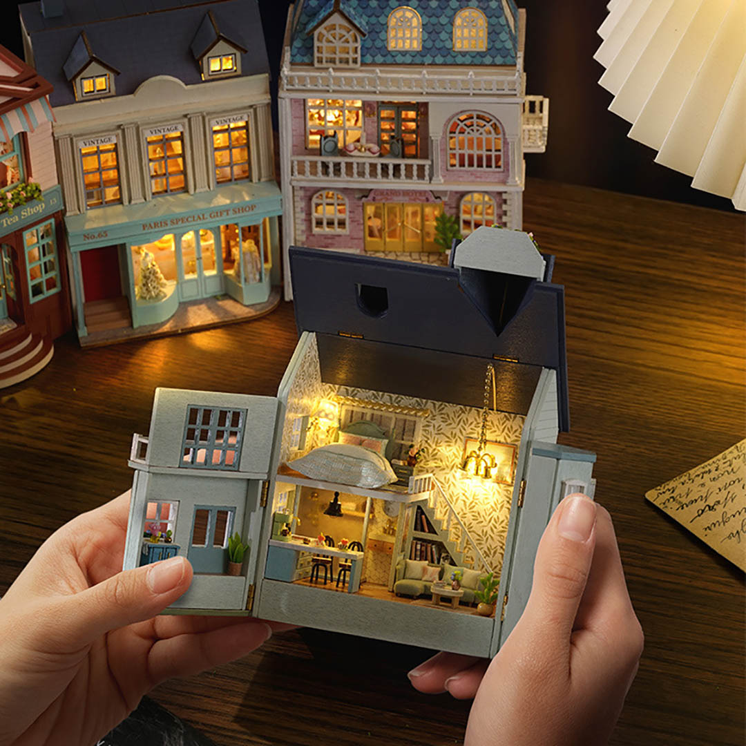 Warm Manor DIY Miniature House Kit