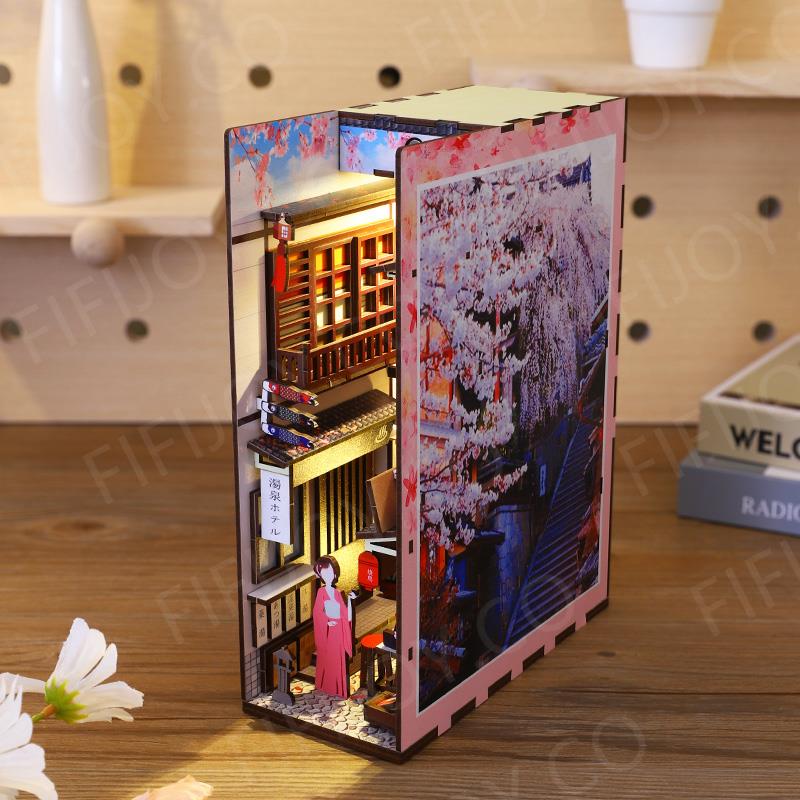 Sakura's Travel Wooden Book Nook Kit – Fifijoy
